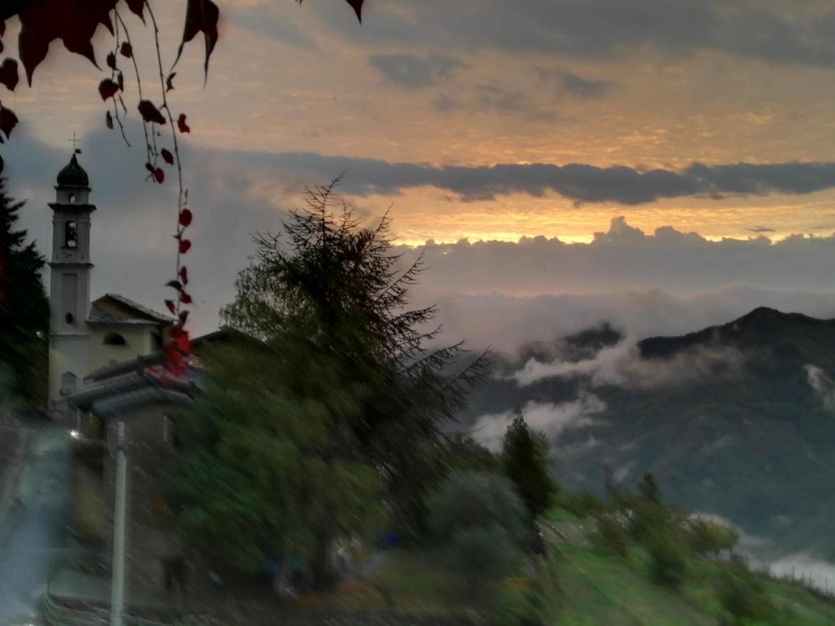 Casale Maria Mafalda Pieve di Teco ภายนอก รูปภาพ
