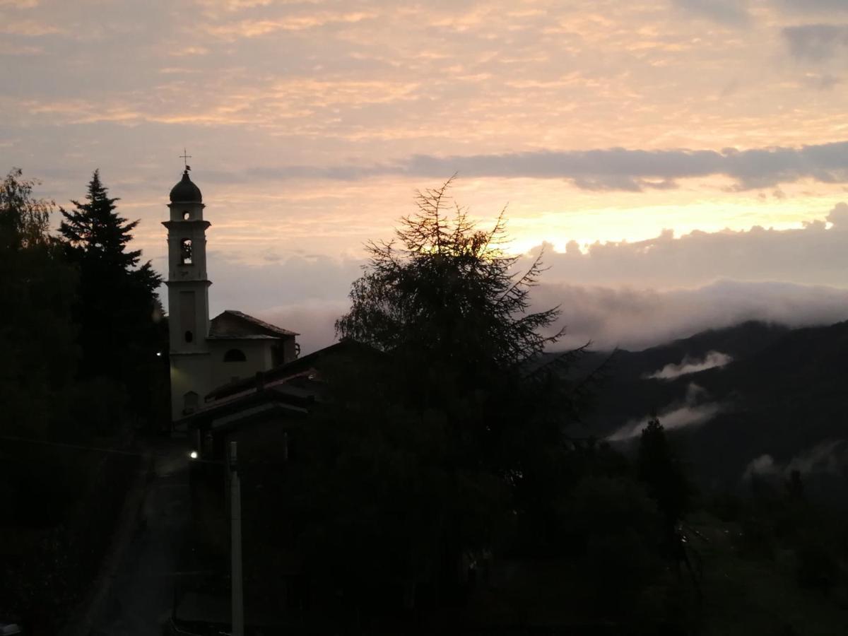 Casale Maria Mafalda Pieve di Teco ภายนอก รูปภาพ