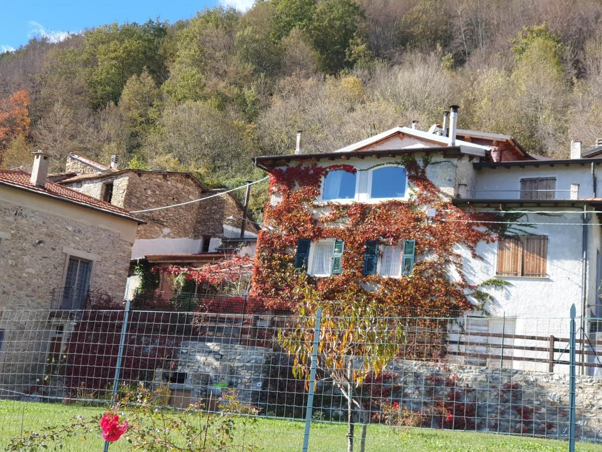 Casale Maria Mafalda Pieve di Teco ภายนอก รูปภาพ