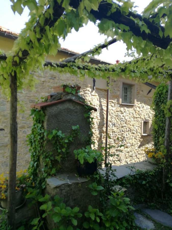 Casale Maria Mafalda Pieve di Teco ภายนอก รูปภาพ